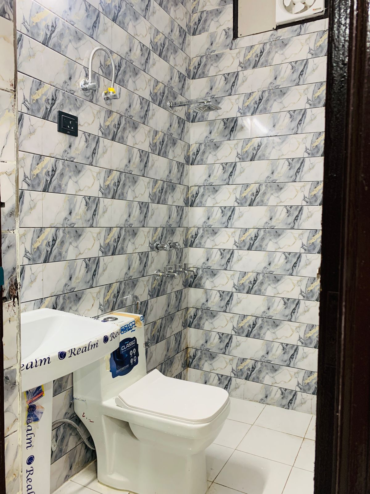 WhatsApp Image 2025-12-10 at 9.29.18 PM (2)