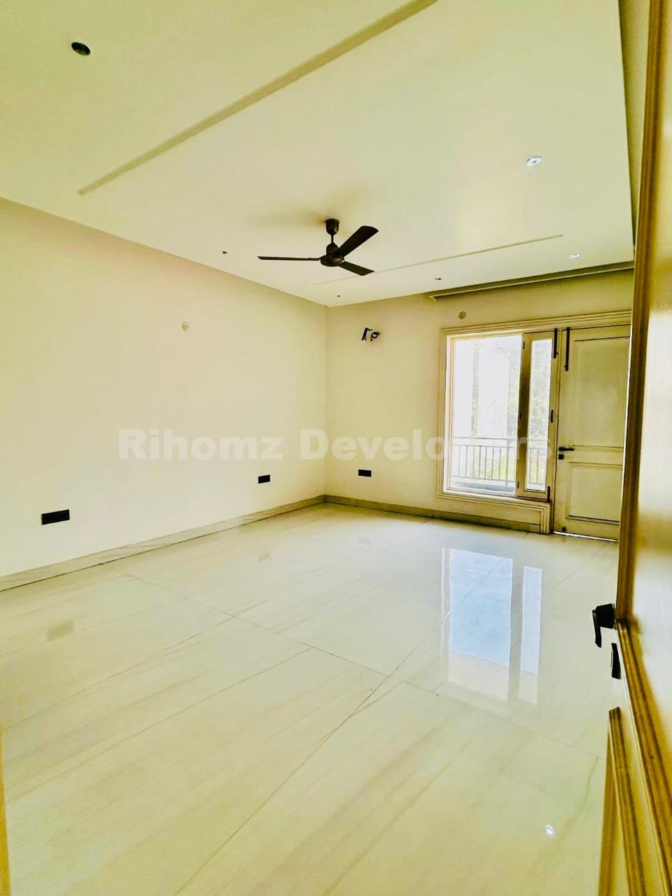 WhatsApp Image 2025-12-19 at 1.21.03 PM (10)